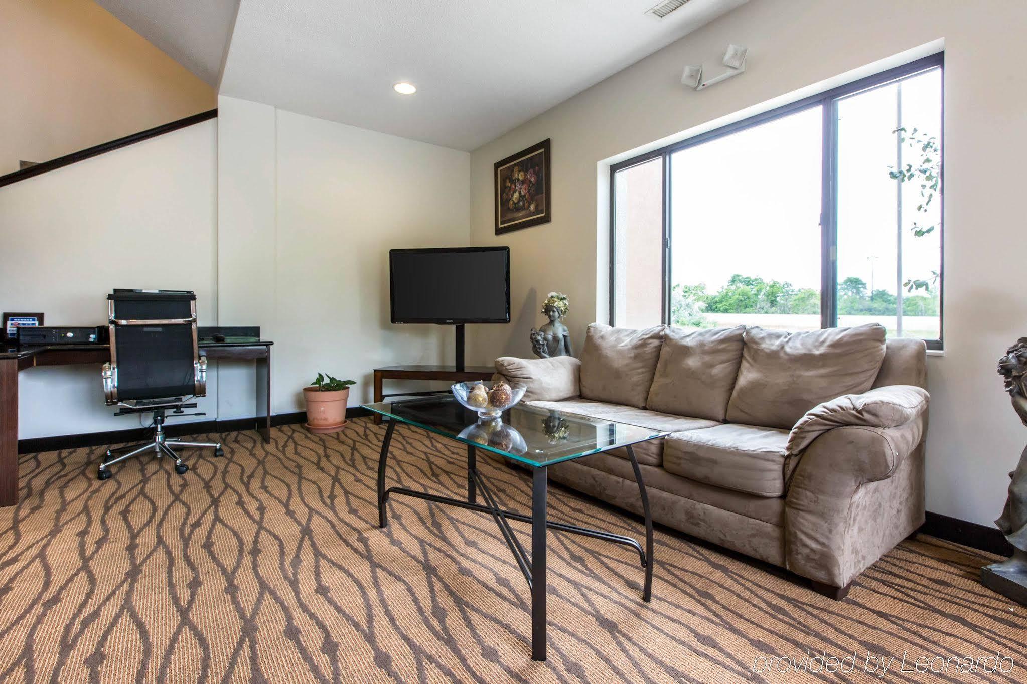 Econo Lodge Inn & Suites Peoria Illinois Экстерьер фото