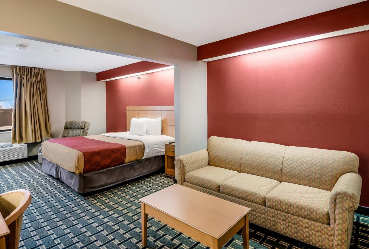 Econo Lodge Inn & Suites Peoria Illinois Экстерьер фото